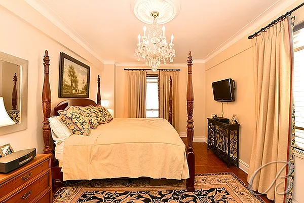 Sold by Bellmarc Realty | media 5