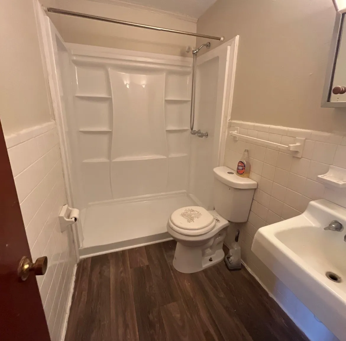 907 Strawberry Street - 1 — Photo 3