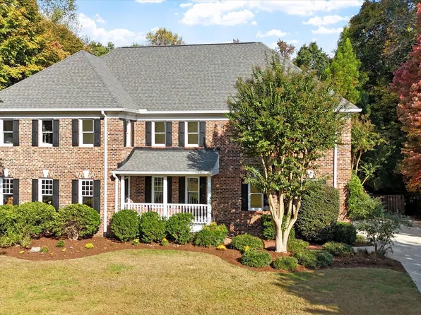 1004 Camden Ln, Chapel Hill, NC 27516