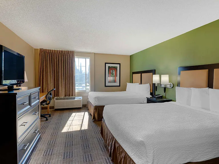 Studio Suite - 2 Queen Beds