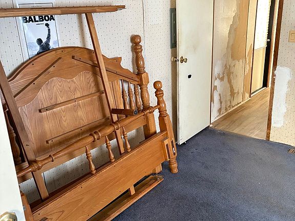 5th image of 110 Herbert Ct #500