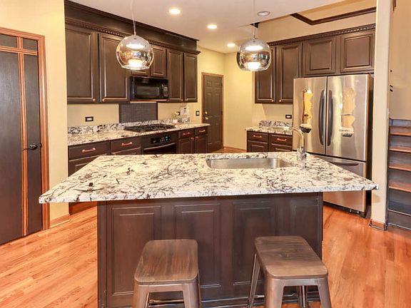 4th image of 11905 S Winterberry Ln