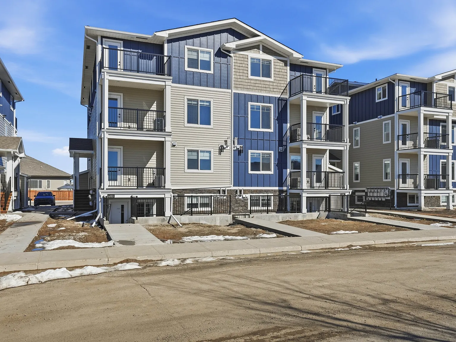 West Market Townhomes — Photo 4