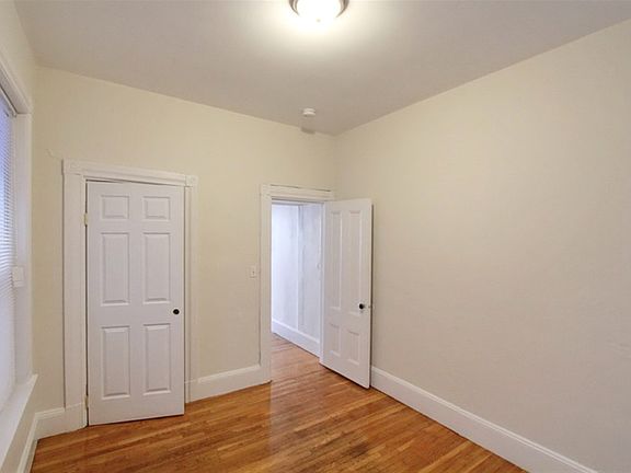 5th image of 891 Massachusetts Ave APT 8