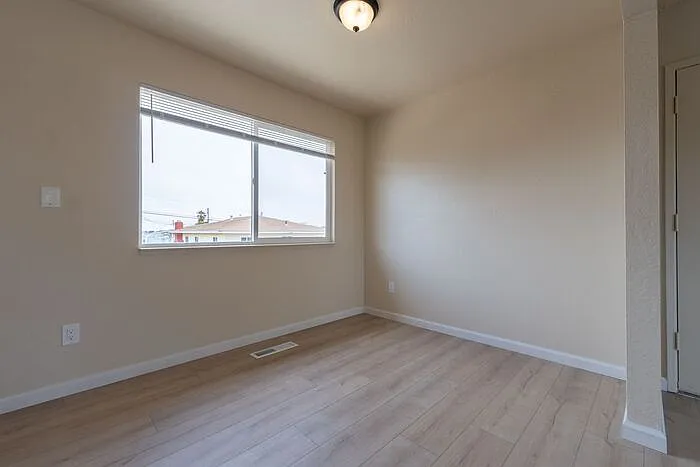 1185 Amador Ave #B — Photo 9