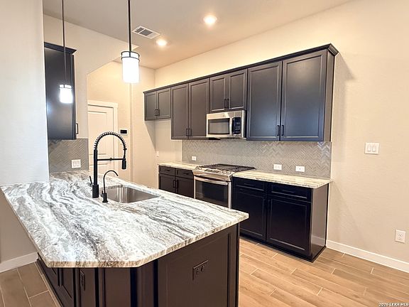 5th image of 5843 Whitby Rd Unit 30