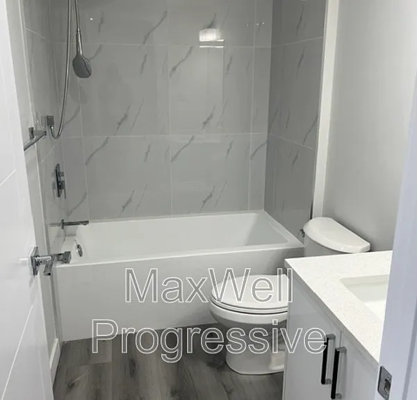 10821 112th St NW #1 — Photo 22