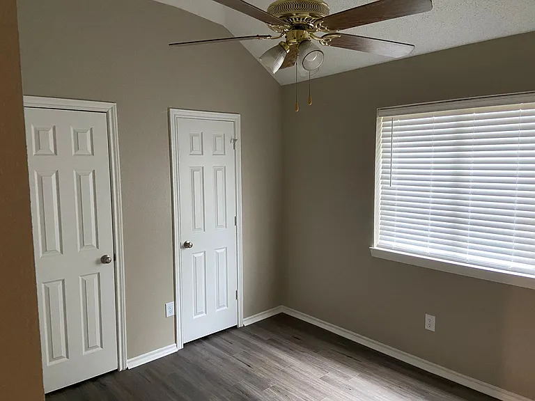 1530 Winslow Ln — Photo 11