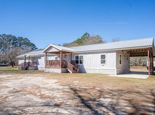 906 Zittrouer Rd, Guyton, GA 31312