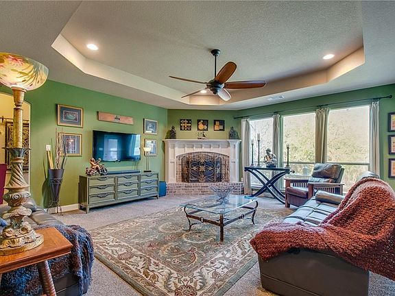 3rd image of 502 Pioneer Ct