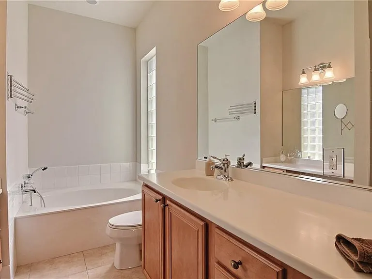 5254 Eleuthra Cir — Photo 56
