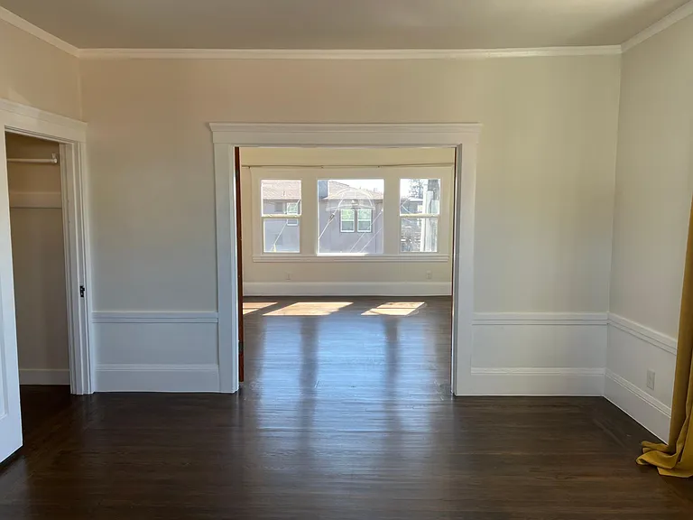 646 42nd St #4 — Photo 7
