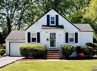 207 Lexington Ave, Dumont, NJ 07628