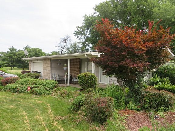 3rd image of 313 Wildwood Dr