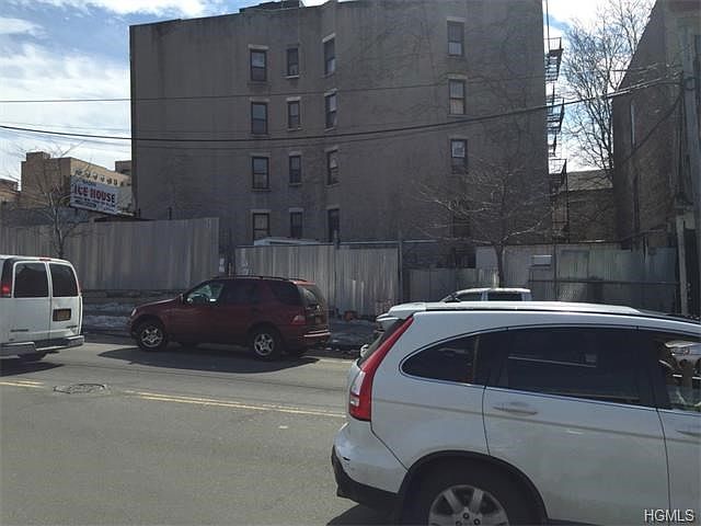 2nd image of 1217 Washington Ave