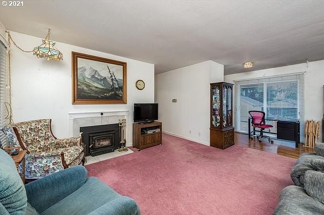 2nd image of 1434 Beverly Dr