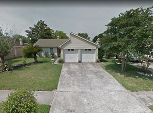 4327 Stonehenge Trl, Houston, TX 77066