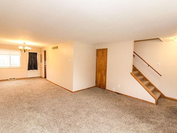 4th image of 1550 Severn Ln