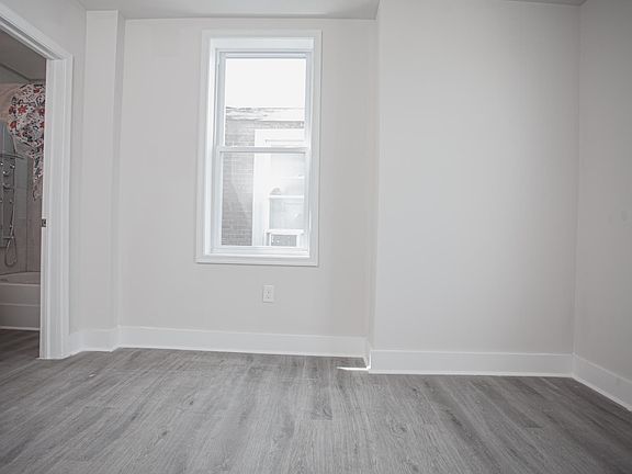 3rd image of 1517 W Firth St #1