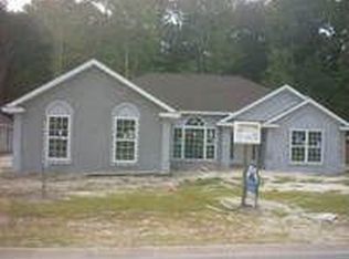 278 Country Walk Cir, Brunswick, GA 31525