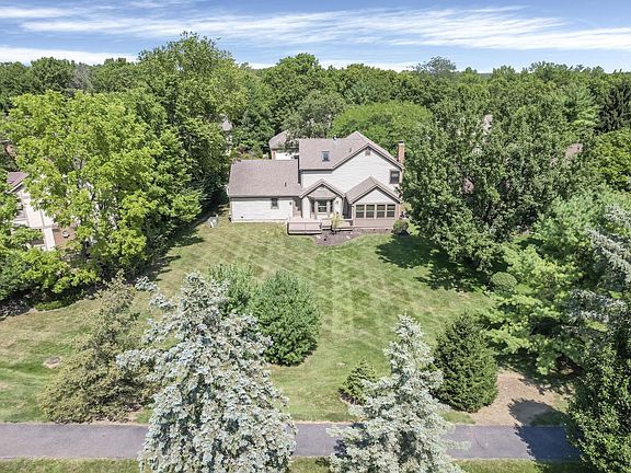 4th image of 5839 Rothesay Ct