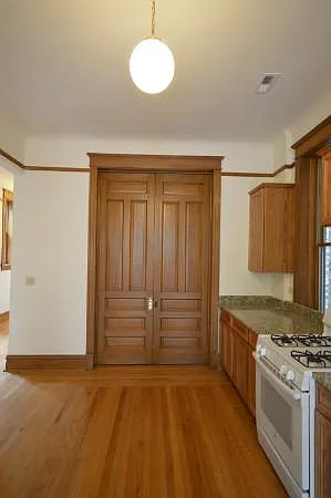 4 bed, 4.0 bath, $4,250 — Photo 3