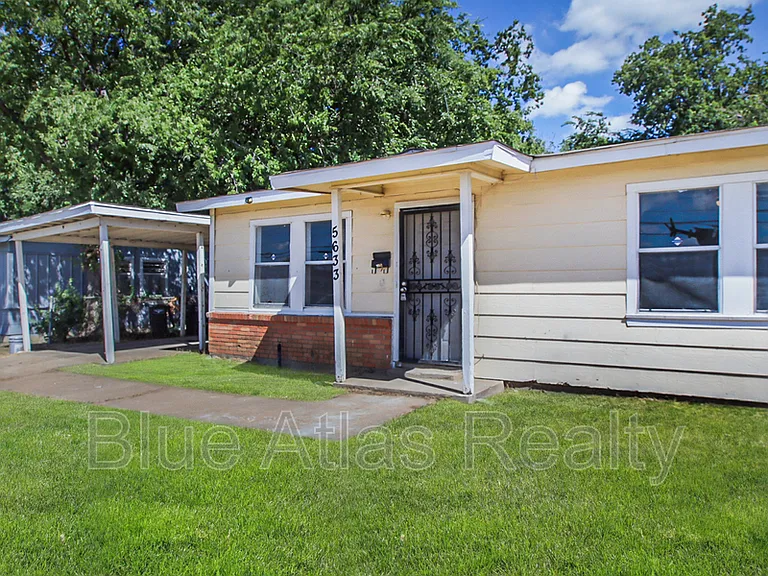 5633 Ramey Ave — Photo 2
