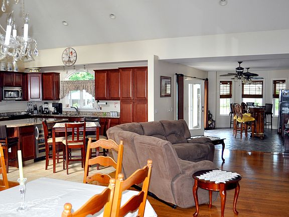 3rd image of 26 Elm Road