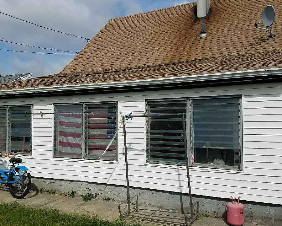 2nd image of 4 Carroll St