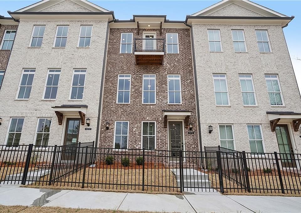 1st image of 1019 Crown Oak St #51