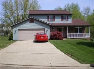 634 Ridgewood Dr, Coshocton, OH 43812
