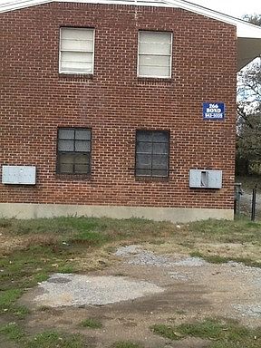 1st image of 266 Bond Ave APT 5