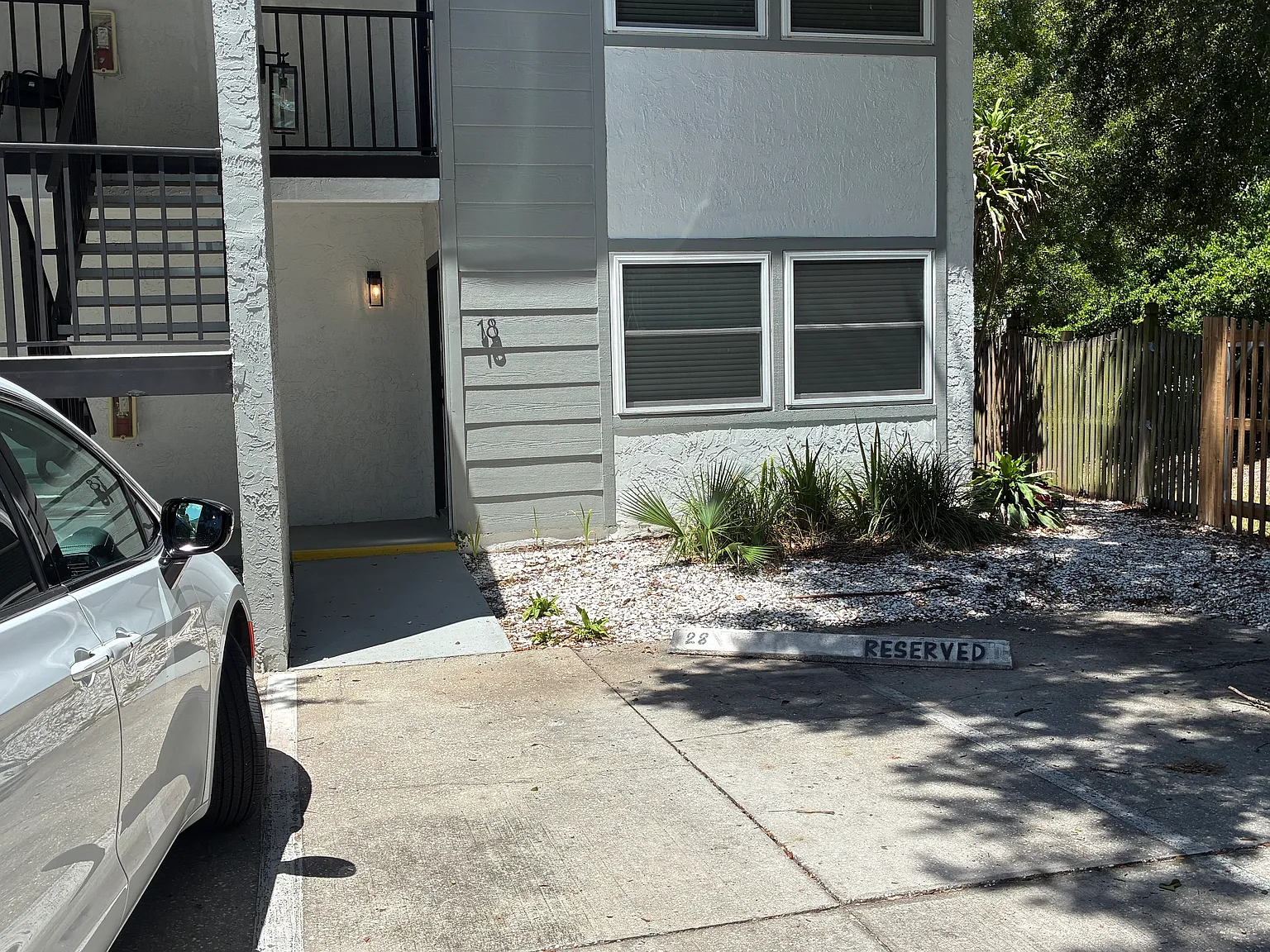 2 bed, 852 sqft, $1,850 — Photo 1