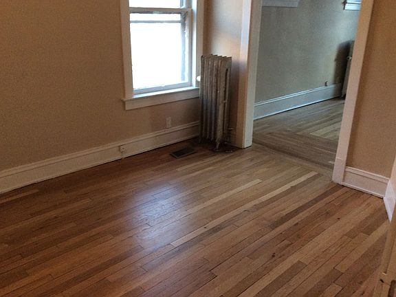 3rd image of 14908 Clifton Blvd APT 3