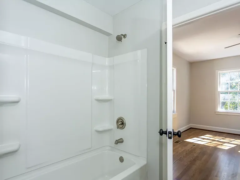 1523 44th St E — Photo 10