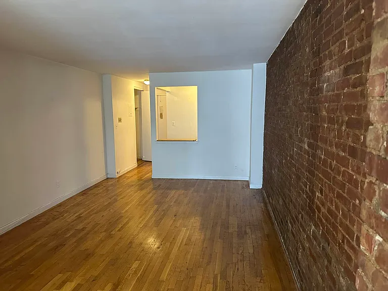 307 E 89th St #3H — Photo 5