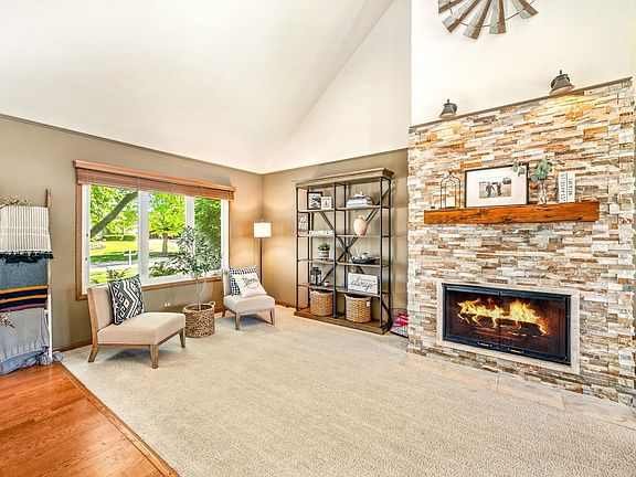 4th image of 797 Cottonwood Dr