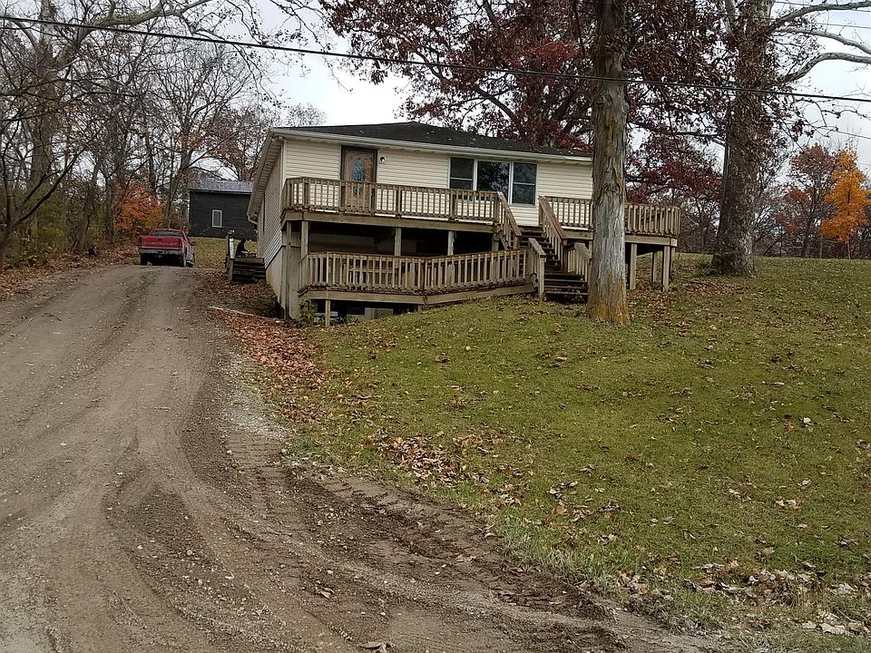1st image of 10746 New London Gravel Rd