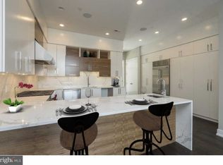 212 S 3rd St, Philadelphia, PA