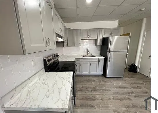 64 Beach St #10 — Photo 1