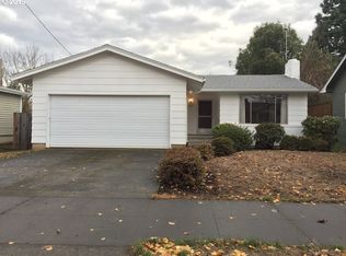 7815 SE Yamhill St, Portland, OR 97215