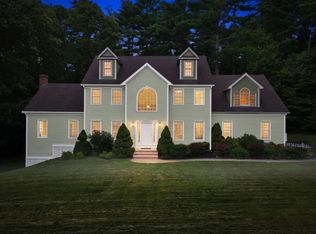 27 Juniper Rd, Upton, MA 01568