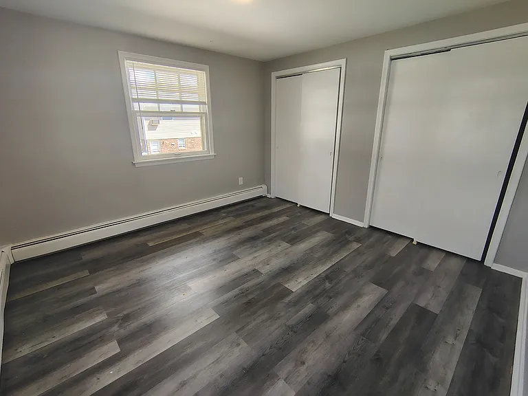 4960 Hinsdale Ave #8 — Photo 7