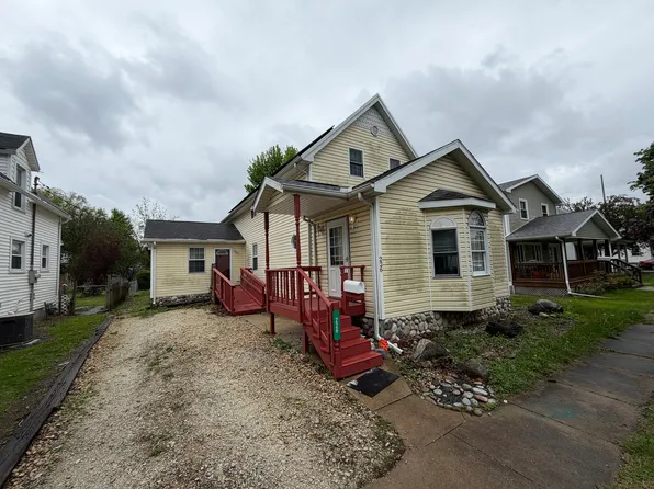 226 E Orleans St, Paxton, IL 60957