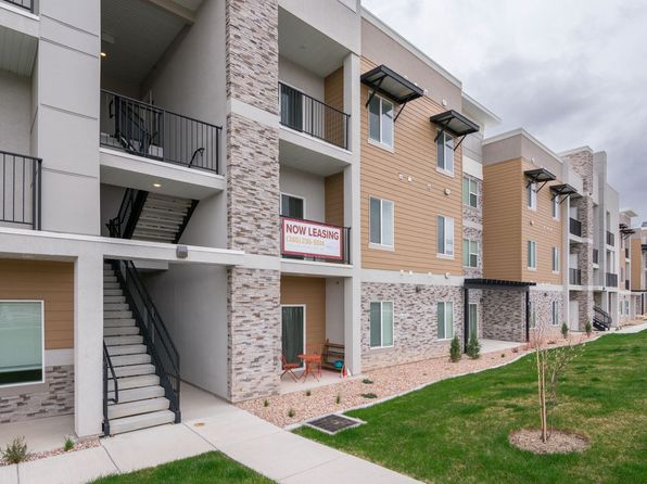 2308 E 803rd