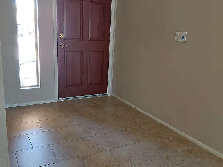 647 W Pantera Ave — Photo 7