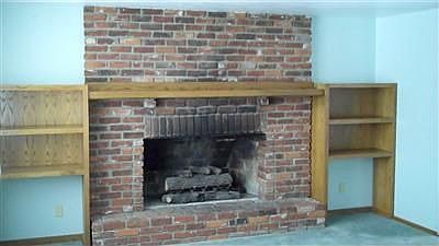 5th image of 801 W Washington St