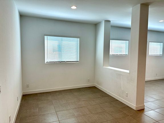 3rd image of 321 W Golden Aspen Dr