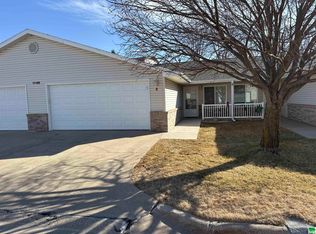 1140 Meadow View Ct UNIT 2, Sioux City, IA 51106