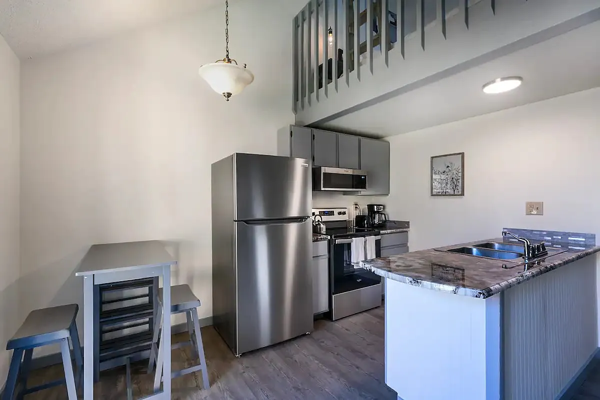1 bed, 518 sqft, $1,300 — Photo 4